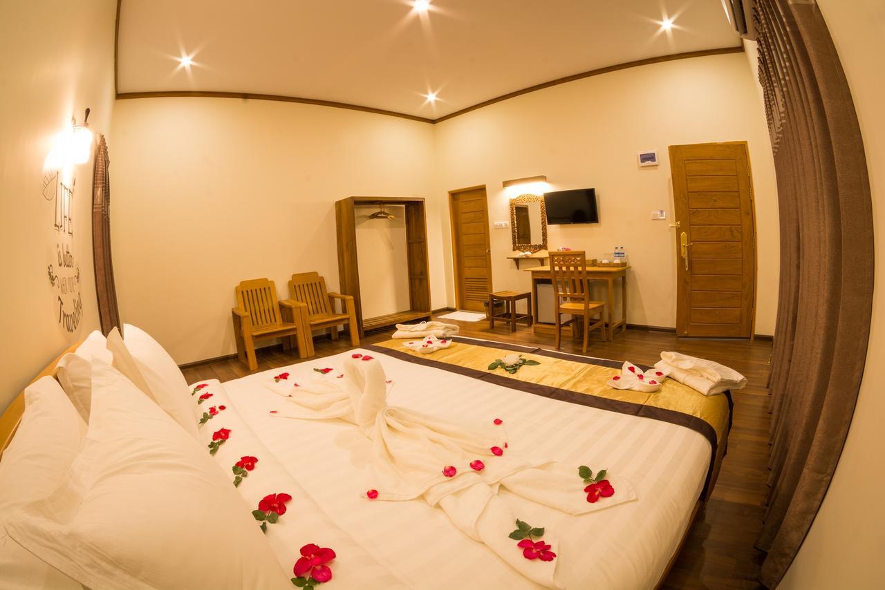 Westay @ Bagan Lotus Hotel エクステリア 写真