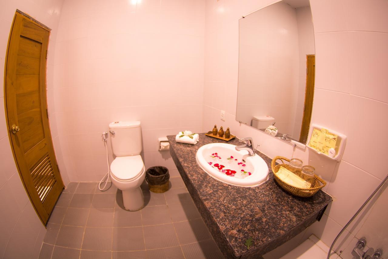 Westay @ Bagan Lotus Hotel エクステリア 写真