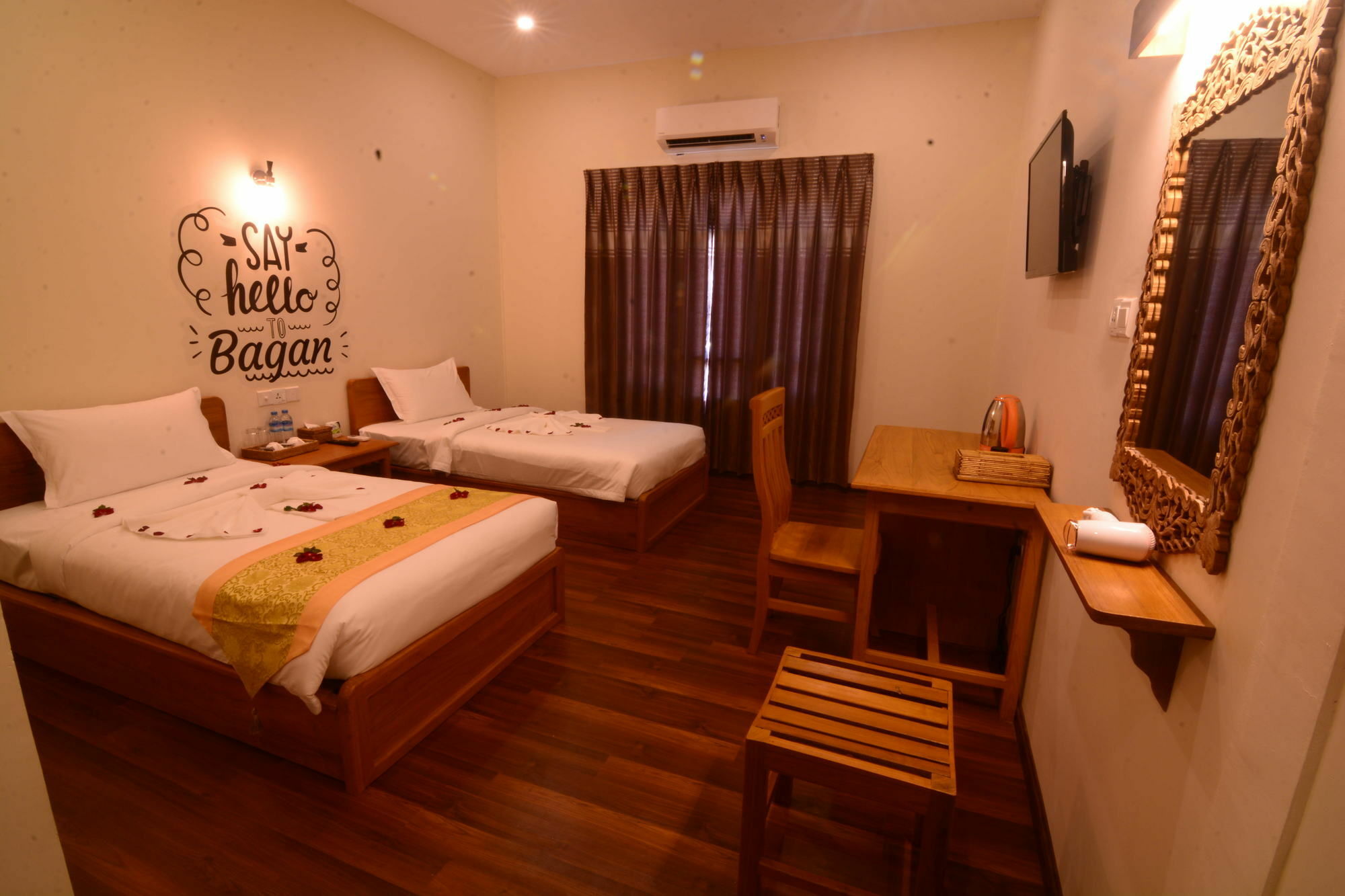 Westay @ Bagan Lotus Hotel エクステリア 写真