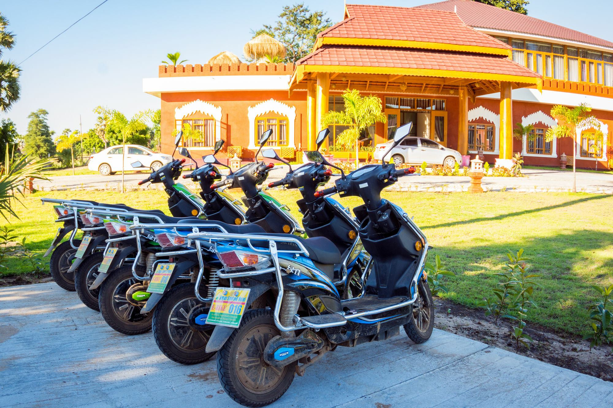 Westay @ Bagan Lotus Hotel エクステリア 写真